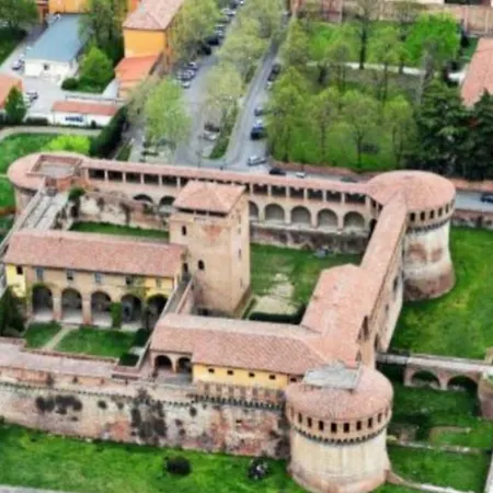 شقة Maison Carducci إيمولا